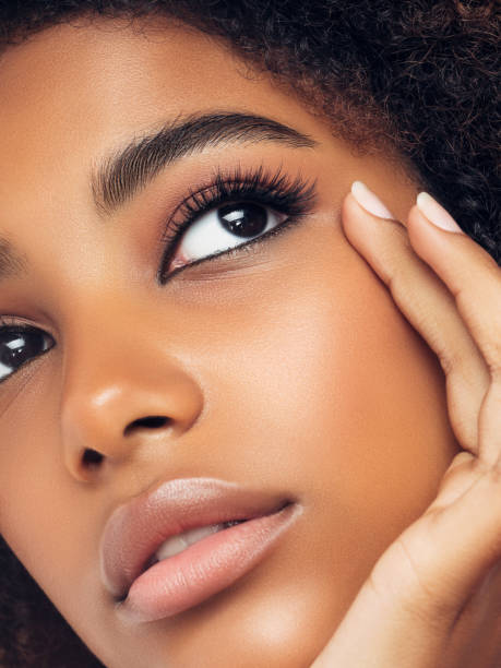 African women getting makeup